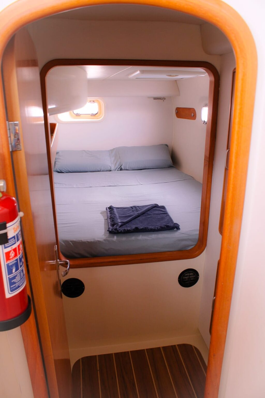 One of Aventura's four guest cabins